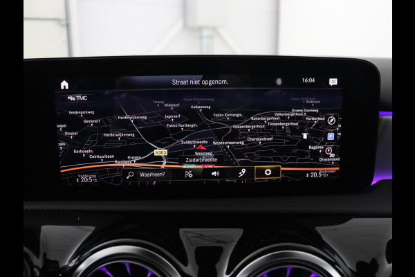 Mercedes-Benz A-Klasse 200 AMG Business Solution Aut. | Pano | LED | Half sfeerverlichting | Sfeerverlichting | Elec. Stoelen | Stoelverwarming | Virtual Display | Navi | Camera | Trekaak | Carplay