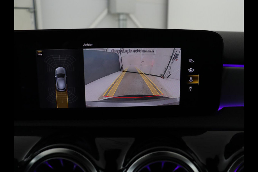 Mercedes-Benz A-Klasse 200 AMG Business Solution Aut. | Pano | LED | Half sfeerverlichting | Sfeerverlichting | Elec. Stoelen | Stoelverwarming | Virtual Display | Navi | Camera | Trekaak | Carplay