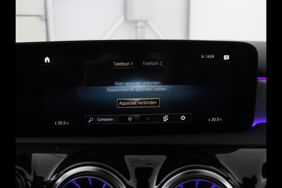 Mercedes-Benz A-Klasse 200 AMG Business Solution Aut. | Pano | LED | Half sfeerverlichting | Sfeerverlichting | Elec. Stoelen | Stoelverwarming | Virtual Display | Navi | Camera | Trekaak | Carplay