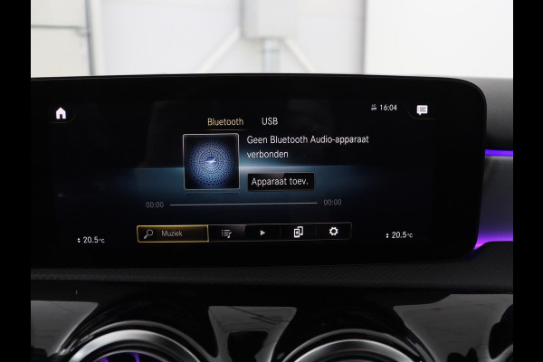 Mercedes-Benz A-Klasse 200 AMG Business Solution Aut. | Pano | LED | Half sfeerverlichting | Sfeerverlichting | Elec. Stoelen | Stoelverwarming | Virtual Display | Navi | Camera | Trekaak | Carplay