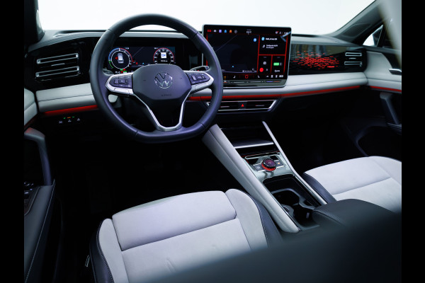 Volkswagen Tiguan 1.5 eHybrid Elegance Business 204 PK | Panodak | Elec. Trekhaak | Stoel- & Stuurverw. | Massagestoelen | 20 inch Head-Up, Ergo active stoel, Extra All Season Wielenset