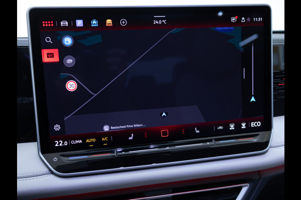 Volkswagen Tiguan 1.5 eHybrid Elegance Business 204 PK | Panodak | Elec. Trekhaak | Stoel- & Stuurverw. | Massagestoelen | 20 inch Head-Up, Ergo active stoel, Extra All Season Wielenset