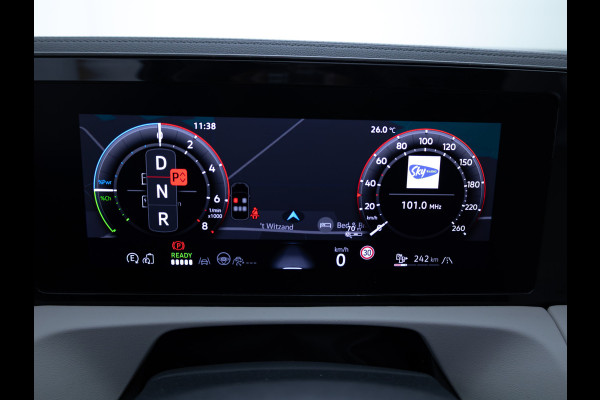 Volkswagen Tiguan 1.5 eHybrid Elegance Business 204 PK | Panodak | Elec. Trekhaak | Stoel- & Stuurverw. | Massagestoelen | 20 inch Head-Up, Ergo active stoel, Extra All Season Wielenset
