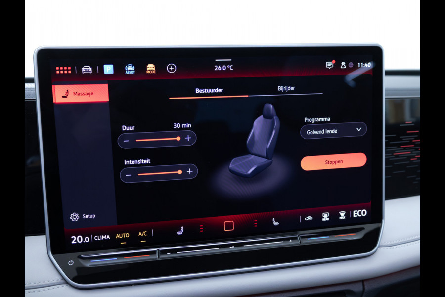 Volkswagen Tiguan 1.5 eHybrid Elegance Business 204 PK | Panodak | Elec. Trekhaak | Stoel- & Stuurverw. | Massagestoelen | 20 inch Head-Up, Ergo active stoel, Extra All Season Wielenset