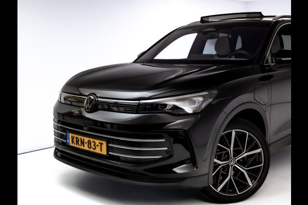 Volkswagen Tiguan 1.5 eHybrid Elegance Business 204 PK | Panodak | Elec. Trekhaak | Stoel- & Stuurverw. | Massagestoelen | 20 inch Head-Up, Ergo active stoel, Extra All Season Wielenset