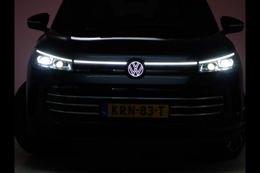 Volkswagen Tiguan 1.5 eHybrid Elegance Business 204 PK | Panodak | Elec. Trekhaak | Stoel- & Stuurverw. | Massagestoelen | 20 inch Head-Up, Ergo active stoel, Extra All Season Wielenset