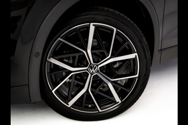 Volkswagen Tiguan 1.5 eHybrid Elegance Business 204 PK | Panodak | Elec. Trekhaak | Stoel- & Stuurverw. | Massagestoelen | 20 inch Head-Up, Ergo active stoel, Extra All Season Wielenset