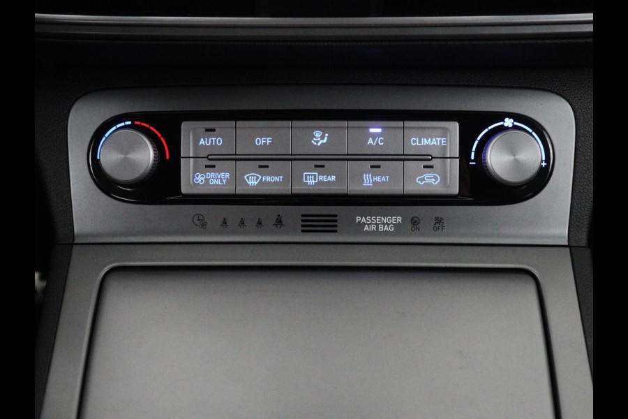 Hyundai Kona EV Fashion Design 64 kWh | SOH 94.6% | Leder | Head-up | Trekhaak | Adaptive cruise | Carplay | Stoelverwarming | Krell Sound | Dodehoek detectie |