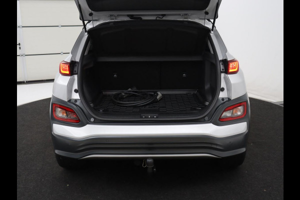 Hyundai Kona EV Fashion Design 64 kWh | SOH 94.6% | Leder | Head-up | Trekhaak | Adaptive cruise | Carplay | Stoelverwarming | Krell Sound | Dodehoek detectie |
