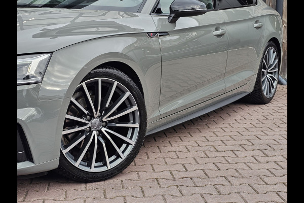 Audi A5 Sportback 35 TFSI Sport S-line edition | LED | Zwart optiek | Trekhaak | Sportstoelen | PDC | Keyless | Navi | Elek. achterklep | Afgevlakt stuur |