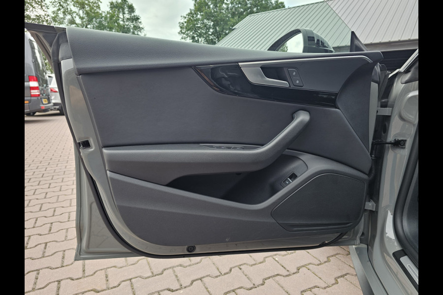 Audi A5 Sportback 35 TFSI Sport S-line edition | LED | Zwart optiek | Trekhaak | Sportstoelen | PDC | Keyless | Navi | Elek. achterklep | Afgevlakt stuur |