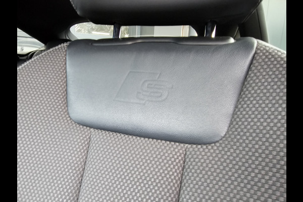 Audi A5 Sportback 35 TFSI Sport S-line edition | LED | Zwart optiek | Trekhaak | Sportstoelen | PDC | Keyless | Navi | Elek. achterklep | Afgevlakt stuur |