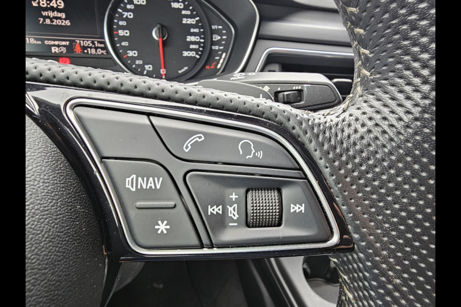 Audi A5 Sportback 35 TFSI Sport S-line edition | LED | Zwart optiek | Trekhaak | Sportstoelen | PDC | Keyless | Navi | Elek. achterklep | Afgevlakt stuur |