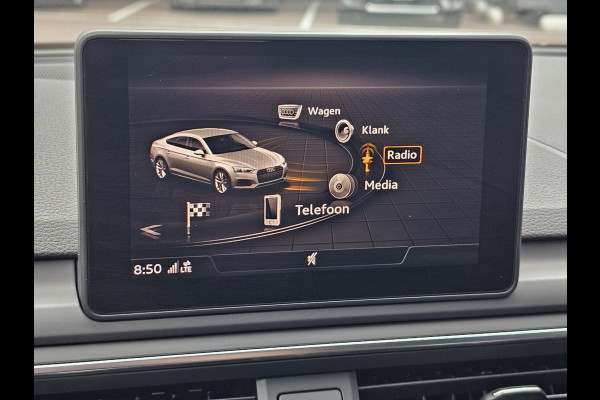 Audi A5 Sportback 35 TFSI Sport S-line edition | LED | Zwart optiek | Trekhaak | Sportstoelen | PDC | Keyless | Navi | Elek. achterklep | Afgevlakt stuur |