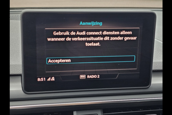 Audi A5 Sportback 35 TFSI Sport S-line edition | LED | Zwart optiek | Trekhaak | Sportstoelen | PDC | Keyless | Navi | Elek. achterklep | Afgevlakt stuur |
