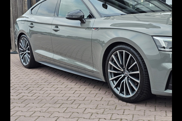 Audi A5 Sportback 35 TFSI Sport S-line edition | LED | Zwart optiek | Trekhaak | Sportstoelen | PDC | Keyless | Navi | Elek. achterklep | Afgevlakt stuur |