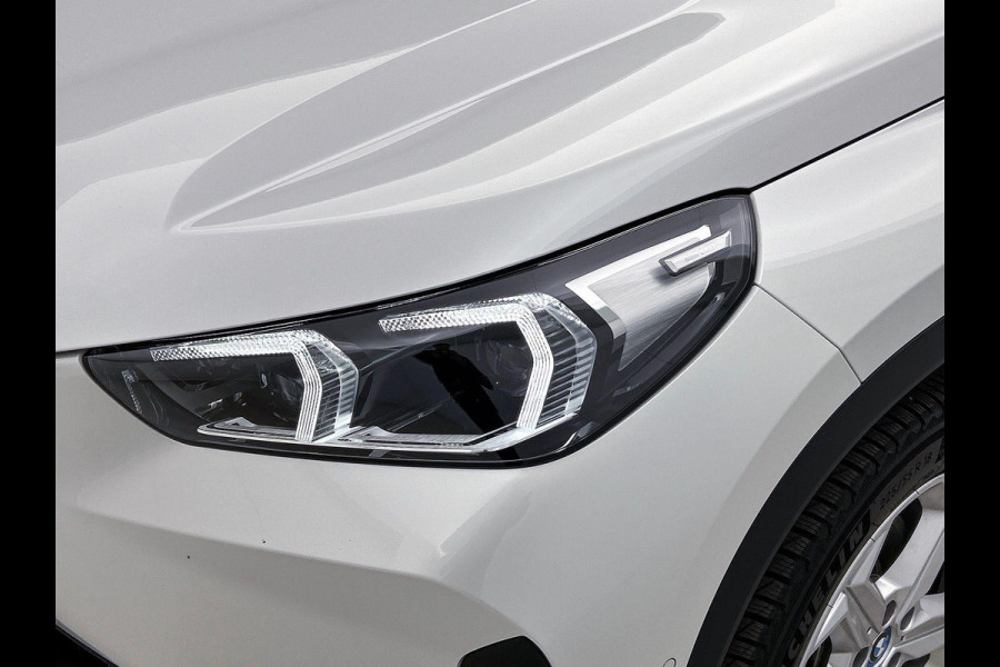 BMW X1 xDrive25e Plug-In Hybrid PANORAMADAK | EL. BED. STOEL | MASSAGE | AD-LED