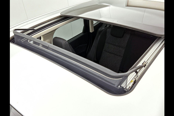 BMW X1 xDrive25e Plug-In Hybrid PANORAMADAK | EL. BED. STOEL | MASSAGE | AD-LED
