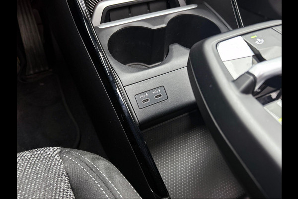 BMW X1 xDrive25e Plug-In Hybrid PANORAMADAK | EL. BED. STOEL | MASSAGE | AD-LED