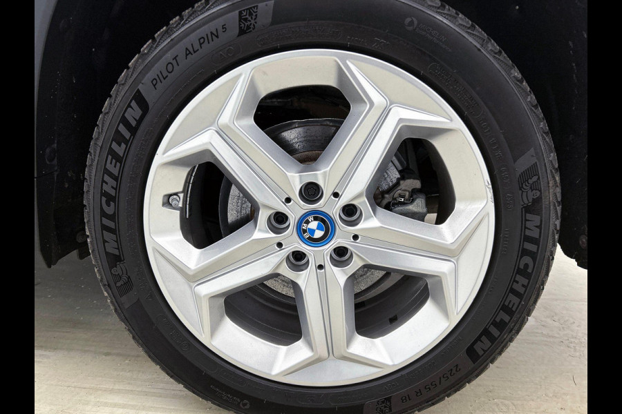 BMW X1 xDrive25e Plug-In Hybrid PANORAMADAK | EL. BED. STOEL | MASSAGE | AD-LED