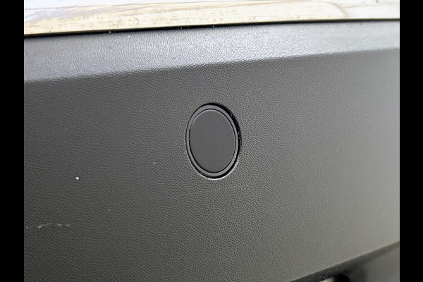 Renault Captur 1.6 E-Tech Plug-in Hybrid 160 Intens CAMERA | NAVI & CARPLAY | CRUISE