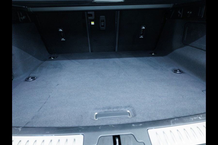 Land Rover Range Rover Velar 2.0 P400e R-Dynamic HSE 404 PK | Meridian Audio | 360 Camera | 21"LMV | Stoelverw. | Memory best. stoel | Elec. verst. stuurkolom, Electrische achterklep, Matrix Led, Navigatie, App. connect, Extra getint glas