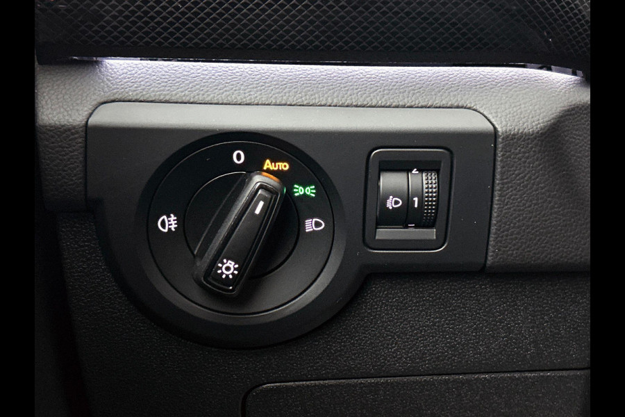Volkswagen T-Cross 1.0 TSI Goal CARPLAY | AD-CRUISE | STOELVERWARMING