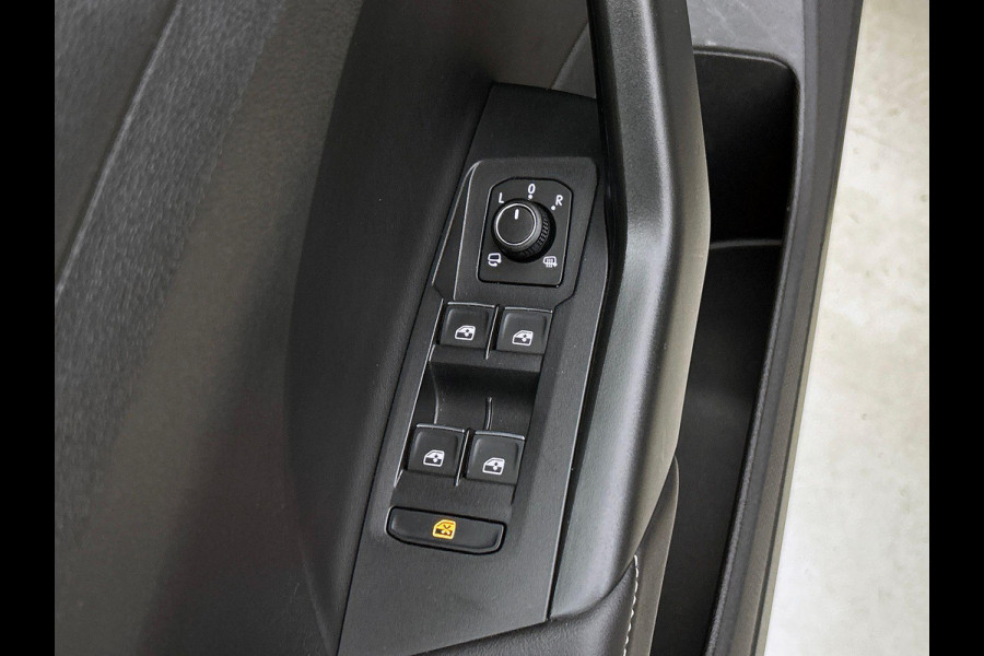Volkswagen T-Cross 1.0 TSI Goal CARPLAY | AD-CRUISE | STOELVERWARMING