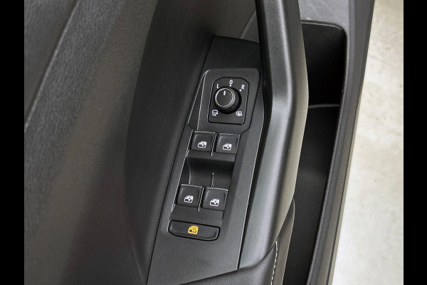 Volkswagen T-Cross 1.0 TSI Goal CARPLAY | AD-CRUISE | STOELVERWARMING