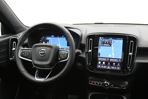 Volvo XC40 Recharge Twin Ultimate 82 kWh 408 PK, Trekhaak, Panoramadak, Harman/kardon, 360 Camera, 4X Stoelverwarming
