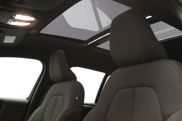 Volvo XC40 Recharge Twin Ultimate 82 kWh 408 PK, Trekhaak, Panoramadak, Harman/kardon, 360 Camera, 4X Stoelverwarming