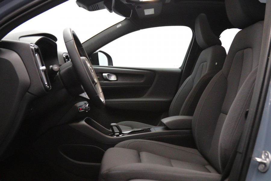 Volvo XC40 Recharge Twin Ultimate 82 kWh 408 PK, Trekhaak, Panoramadak, Harman/kardon, 360 Camera, 4X Stoelverwarming