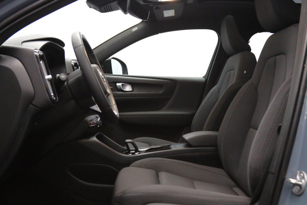 Volvo XC40 Recharge Twin Ultimate 82 kWh 408 PK, Trekhaak, Panoramadak, Harman/kardon, 360 Camera, 4X Stoelverwarming