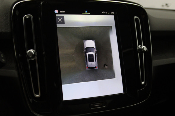 Volvo XC40 Recharge Twin Ultimate 82 kWh 408 PK, Trekhaak, Panoramadak, Harman/kardon, 360 Camera, 4X Stoelverwarming