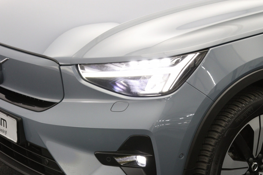 Volvo XC40 Recharge Twin Ultimate 82 kWh 408 PK, Trekhaak, Panoramadak, Harman/kardon, 360 Camera, 4X Stoelverwarming
