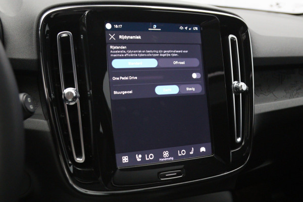 Volvo XC40 Recharge Twin Ultimate 82 kWh 408 PK, Trekhaak, Panoramadak, Harman/kardon, 360 Camera, 4X Stoelverwarming