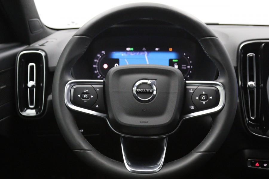 Volvo XC40 Recharge Twin Ultimate 82 kWh 408 PK, Trekhaak, Panoramadak, Harman/kardon, 360 Camera, 4X Stoelverwarming