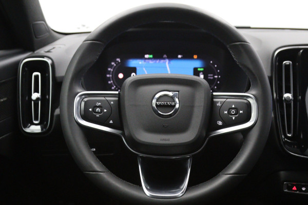 Volvo XC40 Recharge Twin Ultimate 82 kWh 408 PK, Trekhaak, Panoramadak, Harman/kardon, 360 Camera, 4X Stoelverwarming