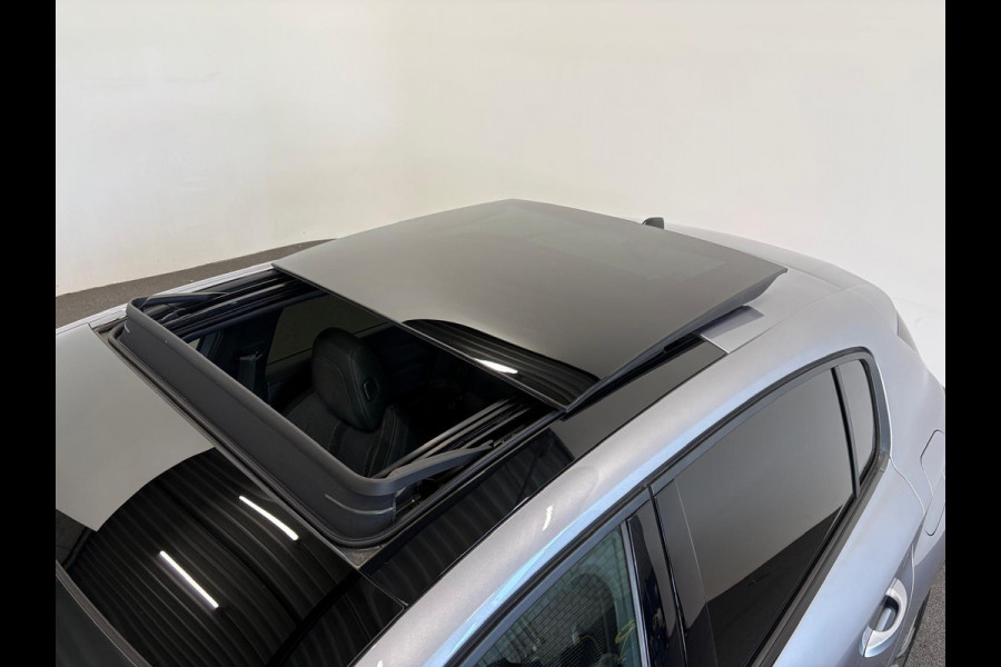 Peugeot 308 1.6 Plug-in Hybrid 180 GT Panoramadak Navigatie Apple Carplay Android Auto Camera Parkeersensoren Adaptive Cruise Control Full LED 18" LM Velgen Ambiente verlichting