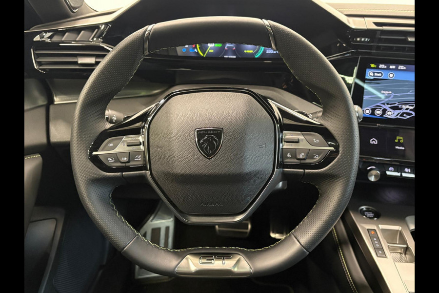 Peugeot 308 1.6 Plug-in Hybrid 180 GT Panoramadak Navigatie Apple Carplay Android Auto Camera Parkeersensoren Adaptive Cruise Control Full LED 18" LM Velgen Ambiente verlichting