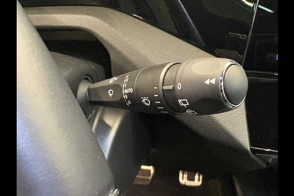 Peugeot 308 1.6 Plug-in Hybrid 180 GT Panoramadak Navigatie Apple Carplay Android Auto Camera Parkeersensoren Adaptive Cruise Control Full LED 18" LM Velgen Ambiente verlichting