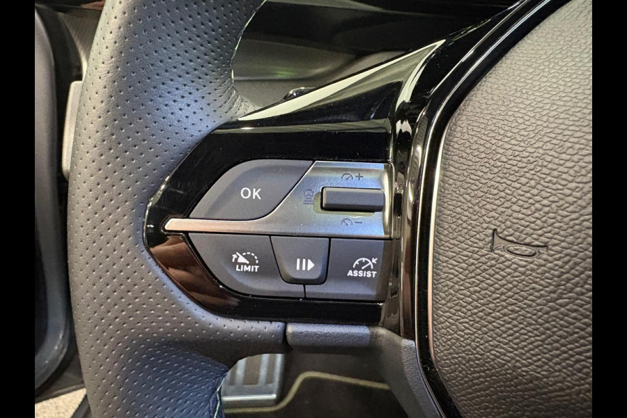 Peugeot 308 1.6 Plug-in Hybrid 180 GT Panoramadak Navigatie Apple Carplay Android Auto Camera Parkeersensoren Adaptive Cruise Control Full LED 18" LM Velgen Ambiente verlichting