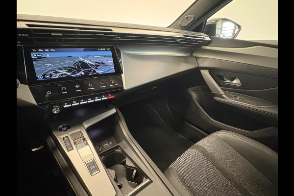 Peugeot 308 1.6 Plug-in Hybrid 180 GT Panoramadak Navigatie Apple Carplay Android Auto Camera Parkeersensoren Adaptive Cruise Control Full LED 18" LM Velgen Ambiente verlichting