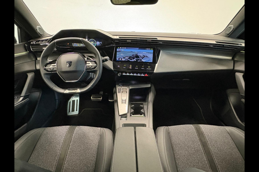 Peugeot 308 1.6 Plug-in Hybrid 180 GT Panoramadak Navigatie Apple Carplay Android Auto Camera Parkeersensoren Adaptive Cruise Control Full LED 18" LM Velgen Ambiente verlichting