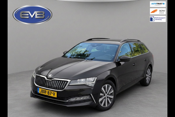 Škoda Superb Combi 1.4 TSI iV AUTOMAAT Business Edition Sport, digitaal cockpit, electrisch bedienbare trekhaak