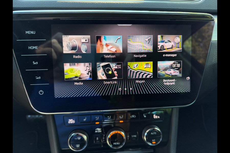 Škoda Superb Combi 1.4 TSI iV AUTOMAAT Business Edition Sport, digitaal cockpit, electrisch bedienbare trekhaak