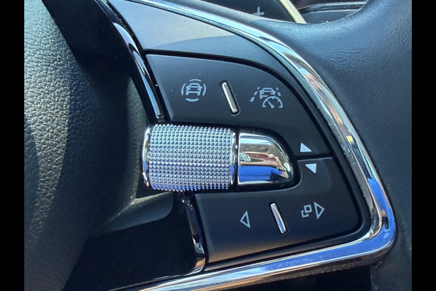 Škoda Superb Combi 1.4 TSI iV AUTOMAAT Business Edition Sport, digitaal cockpit, electrisch bedienbare trekhaak