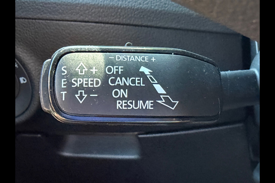 Škoda Superb Combi 1.4 TSI iV AUTOMAAT Business Edition Sport, digitaal cockpit, electrisch bedienbare trekhaak