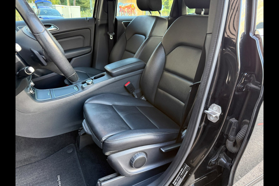 Mercedes-Benz B-Klasse 180 Ambition Leer / Led / Automaat