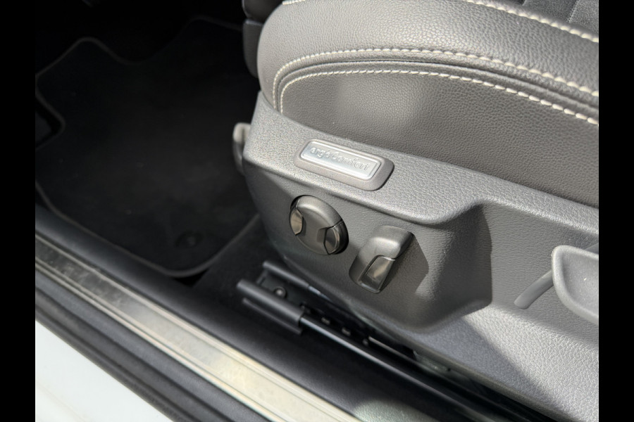 Volkswagen Passat Variant BWJ 2021 | 1.4TSI 218PK PHEV GTE Business AUTOMAAT | LEDER/ALCANTARA | CLIMA | NAVI | SPORTSTOELEN | CAMERA A | STOELVERW | 17'' LMV |